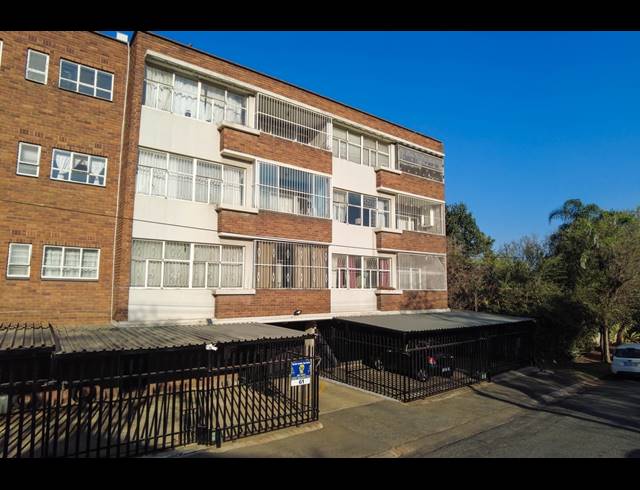 2 BEDROOM APARTMENT FOR SALE IN CYRILDENE